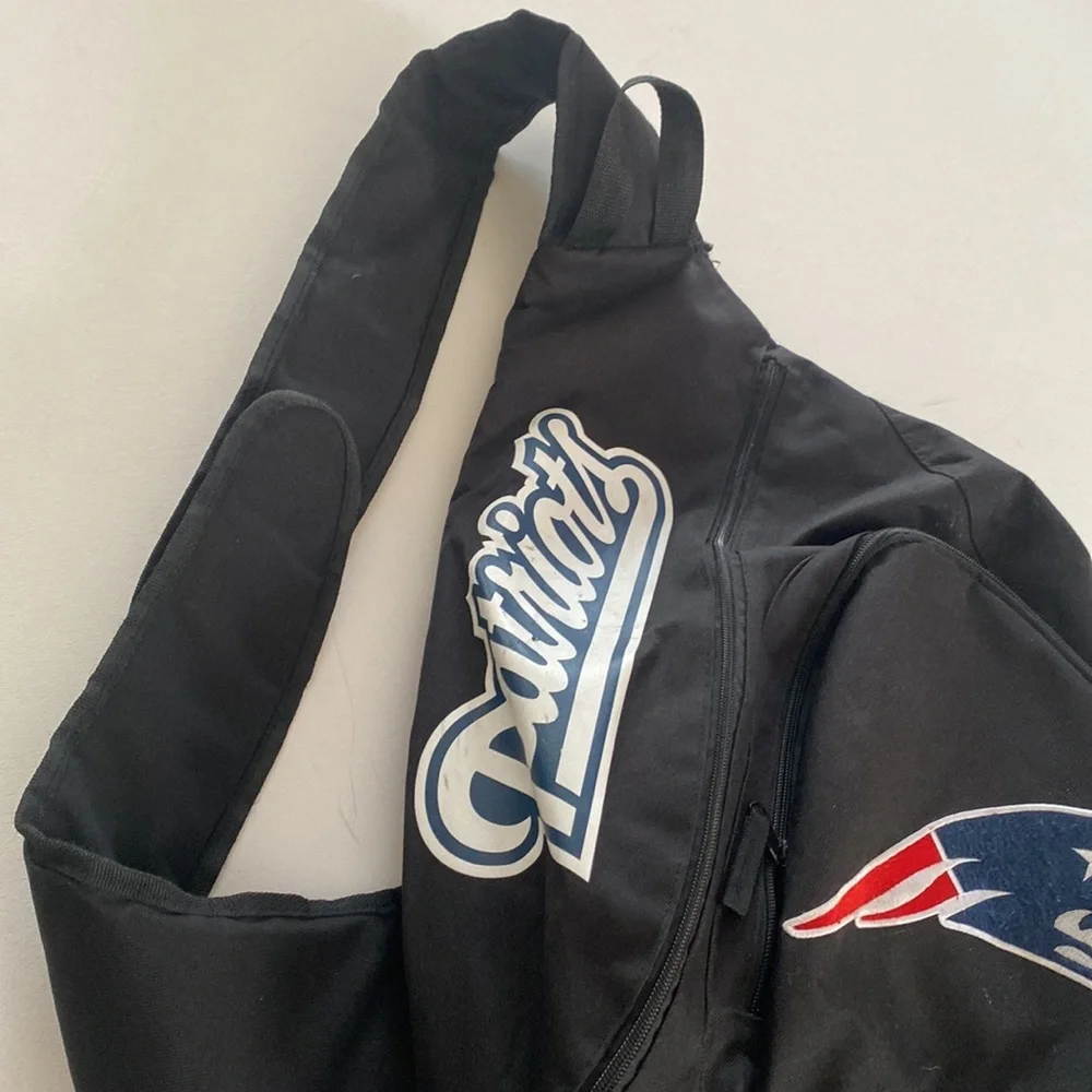 NFL‎ New England Patriots black slap back pack
